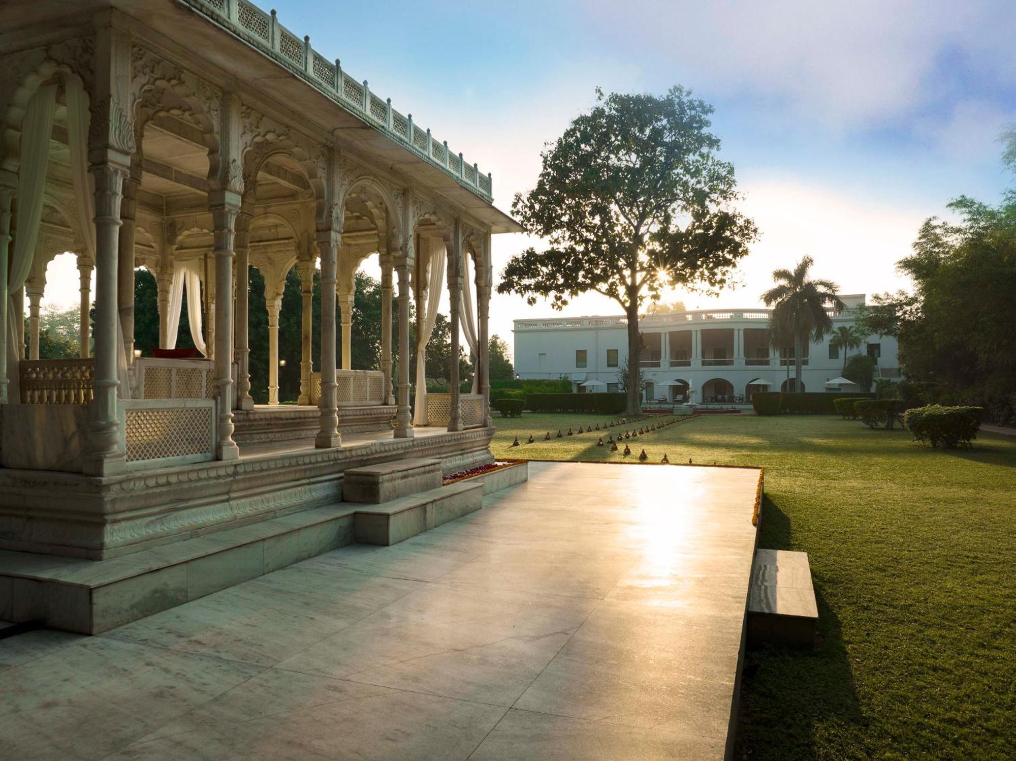 Taj Nadesar Palace Варанаси Экстерьер фото